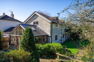 Garden/Front - click for photo gallery